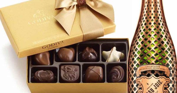 Beau Joie Champagne with Godiva 8pc Chocolates Box