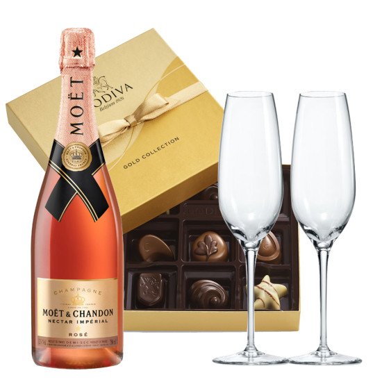 Moet & Chandon Nectar Imperial Rose, Godiva Chocolate And Flute Gift Set For Valentine's Day