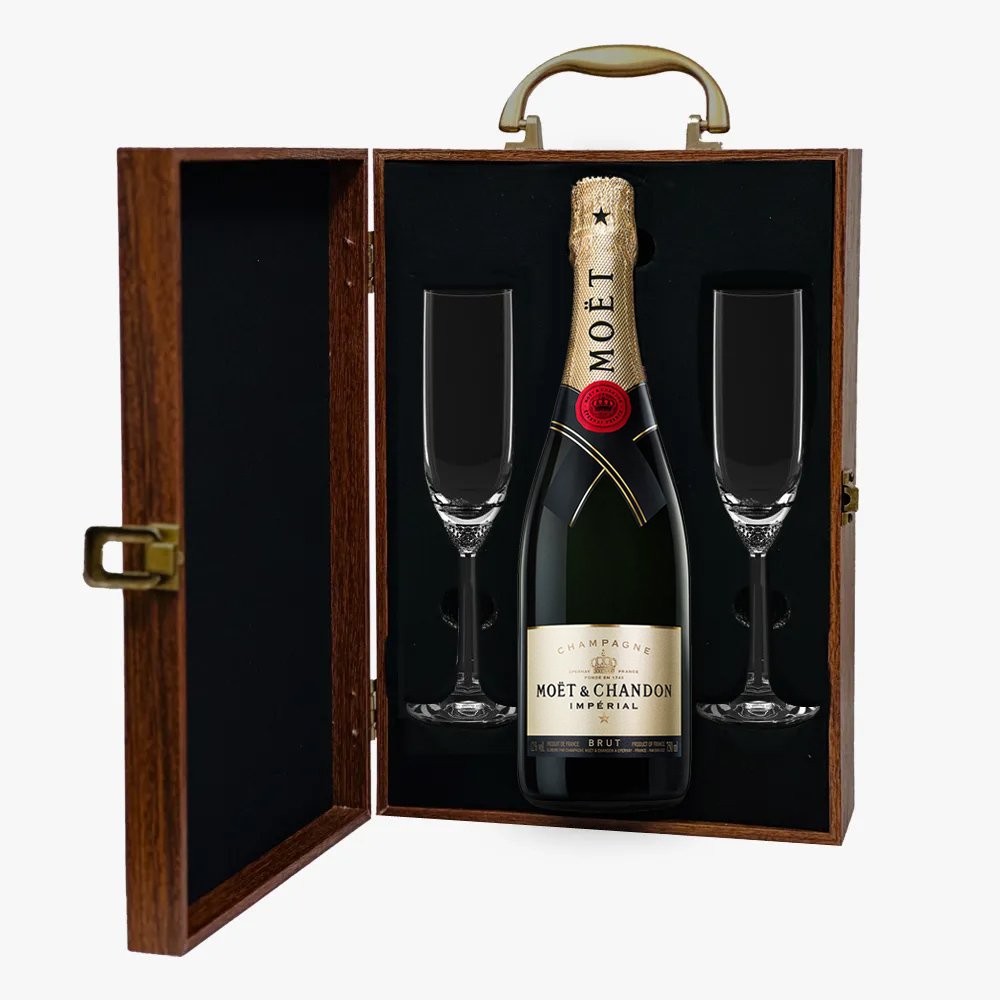 Moet & Chandon Champagne Flutes And Serving Tray outlets