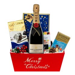 Christmas Gift Basket With Moet & Chandon Champagne