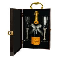 Veuve Clicquot Champagne & Crystal Toast Flutes Set