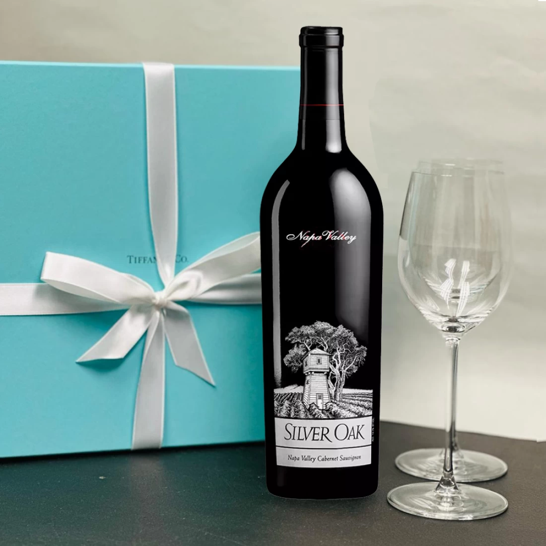 Silver Oak Napa Valley Cabernet Sauvignon and Tiffany Wine Glasses Set