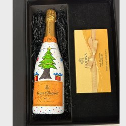 Artist Yayoi Kusama has customized a 2012 bottle of champagne for the  holidays